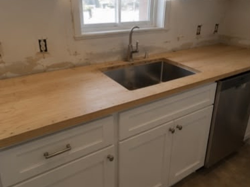 Kitchen Countertops before the Babri Stone installation