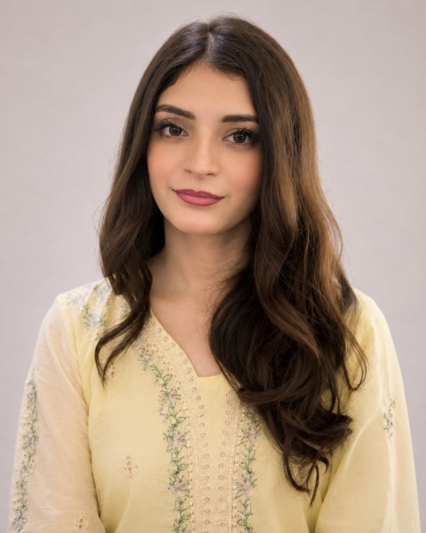 Portrait of Aliza Jamil, Social Media and Marketing Manager at Babri Stone